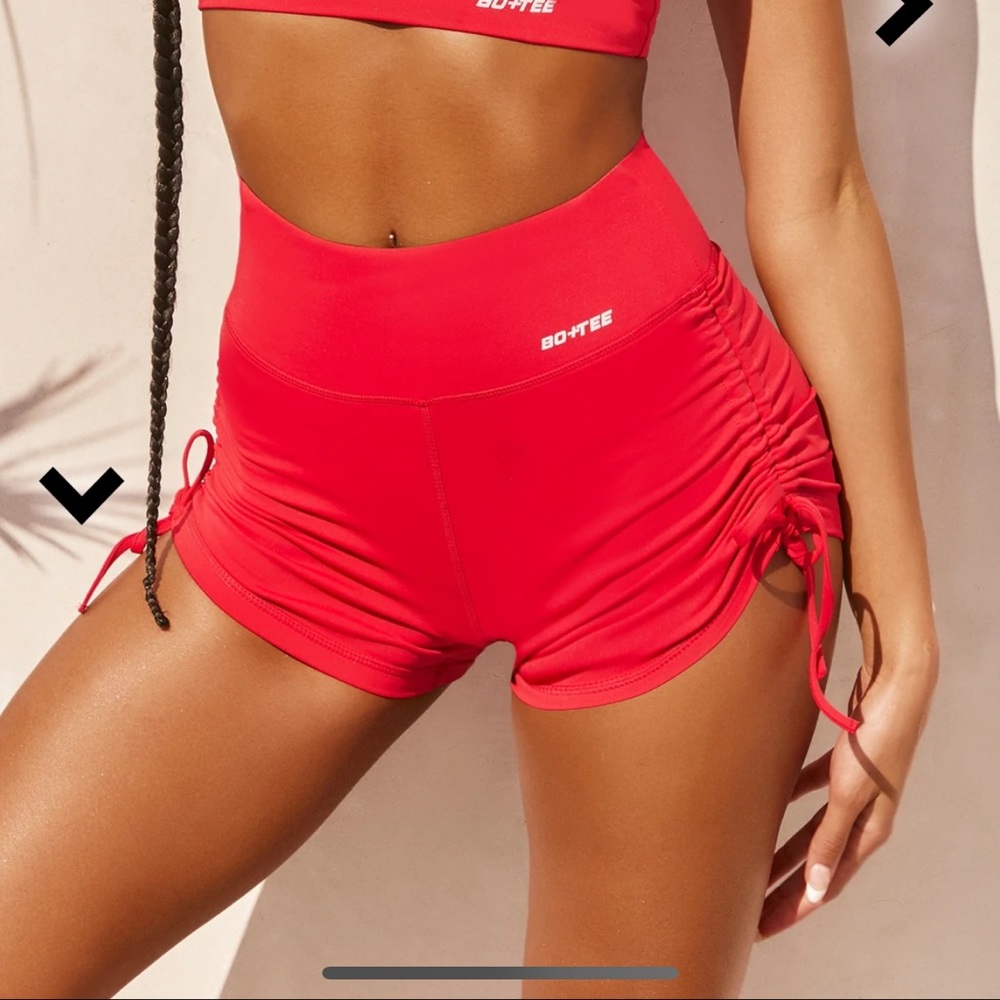 Bo+tee ATTITUDE SLINKY HIGH WAISTED SHORTS